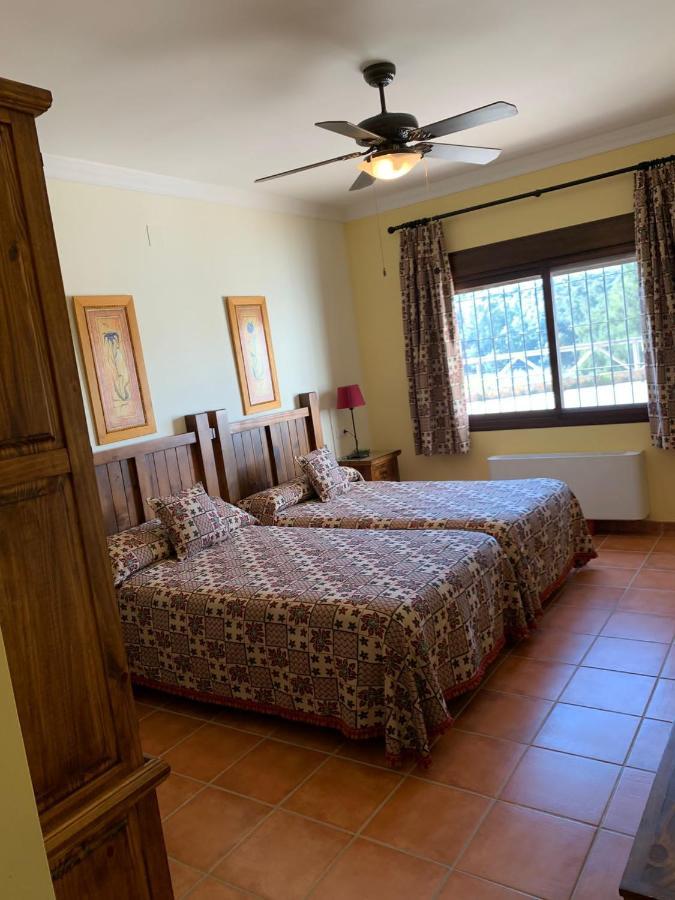 Hacienda La Huertezuela Y Casa Del *