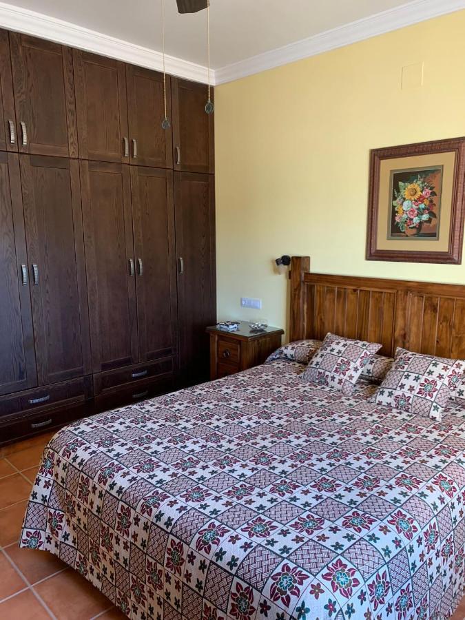 Hacienda La Huertezuela Y Casa Del Chalet Villafranca de Córdoba