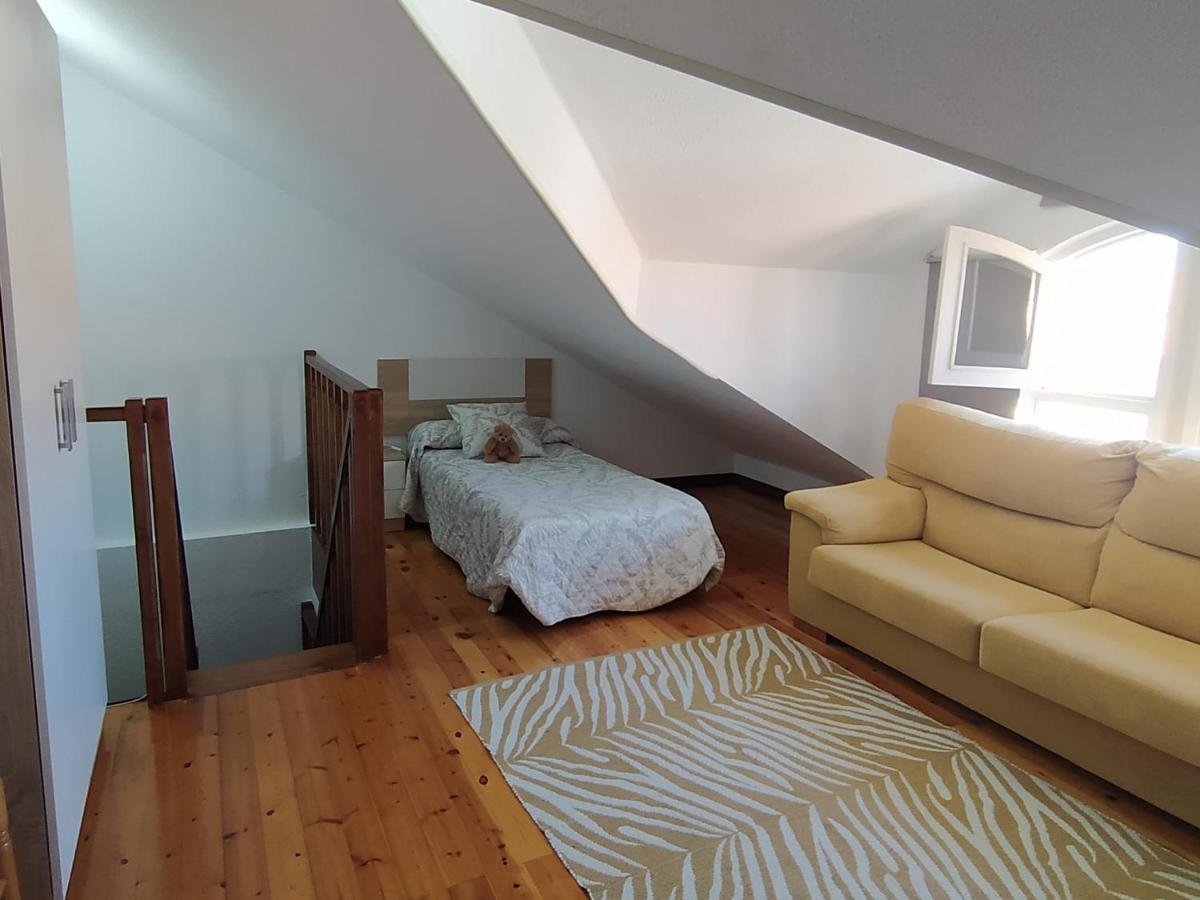 Duplex De 130m2 Al Lado De Playas De Cuchia Apartamento