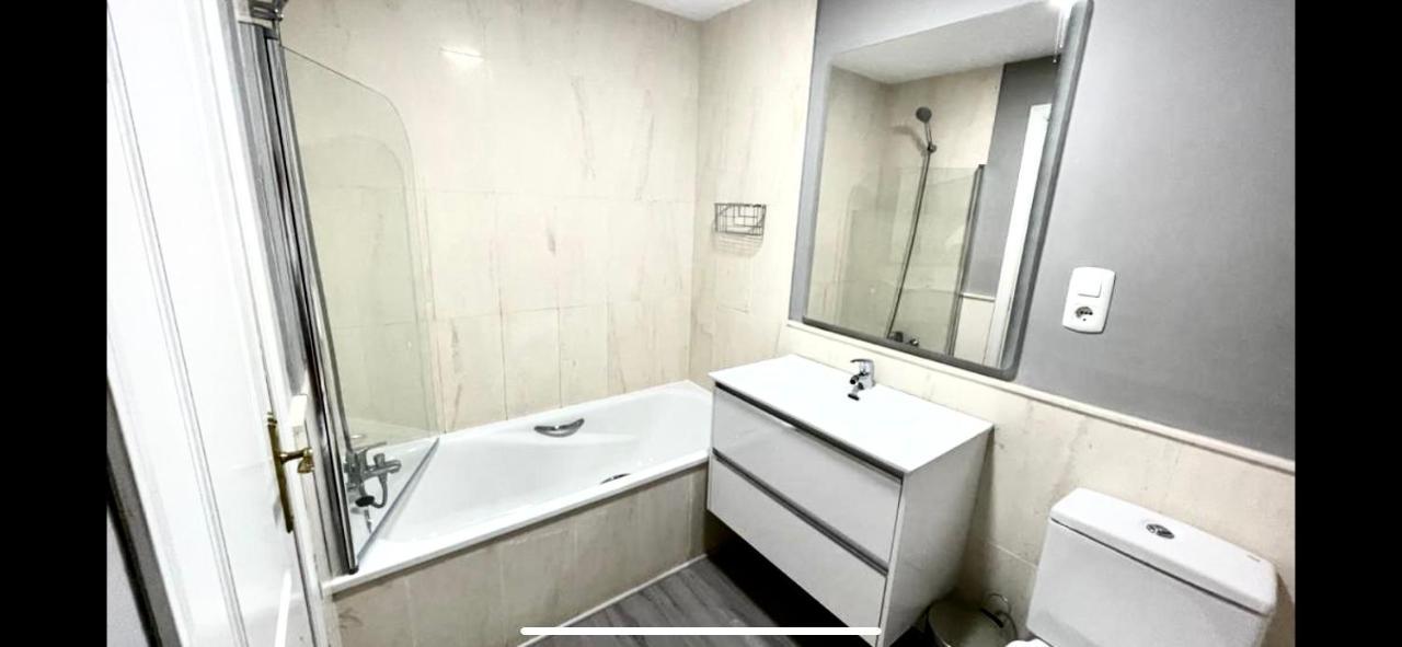 Mi Capricho 2ba Beachfront Complex-apartment Beachside With Sea Views Apartamento *