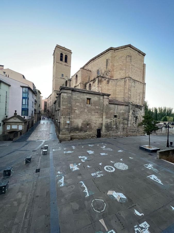 Santiago Tower Aire Ac Casco Antiguo By Apartment