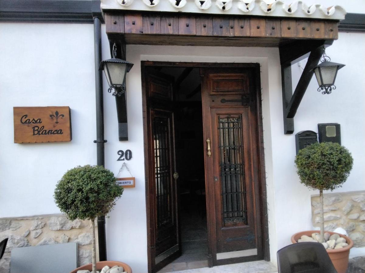 Casa Blanca Bed & Breakfast *
