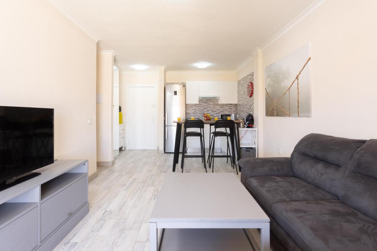 Apartamento Marina Palace, Apto Con Estilo Y Vistas A La Piscina