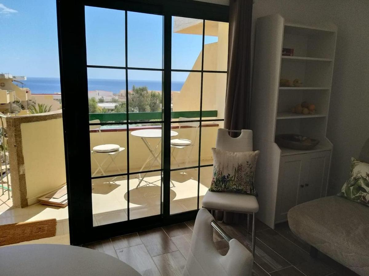 Apartment Neu Renoviert! Charmantes Und Gemuetliches Mit Balkon Und Meerblick