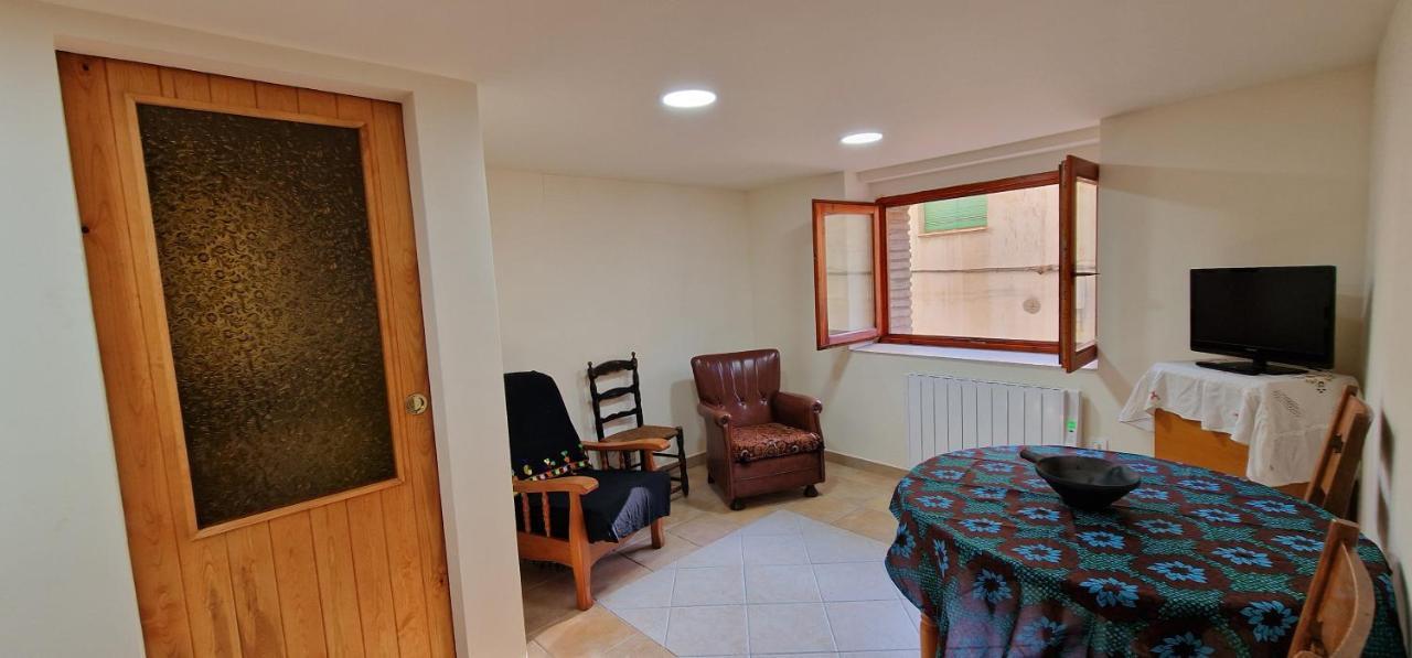 El Cau De Cal Viola Apartment