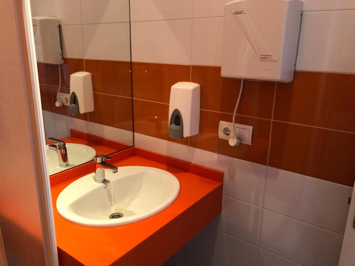 Hostal Tres Estrellas Camí De Sirga *