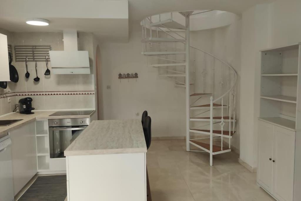 Acogedor Apartamento Duplex Nuevo * Granada