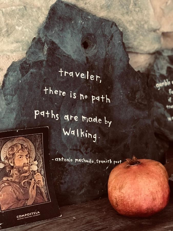 The Pilgrim Stone - Vegan Bed and breakfast Rabanal del Camino