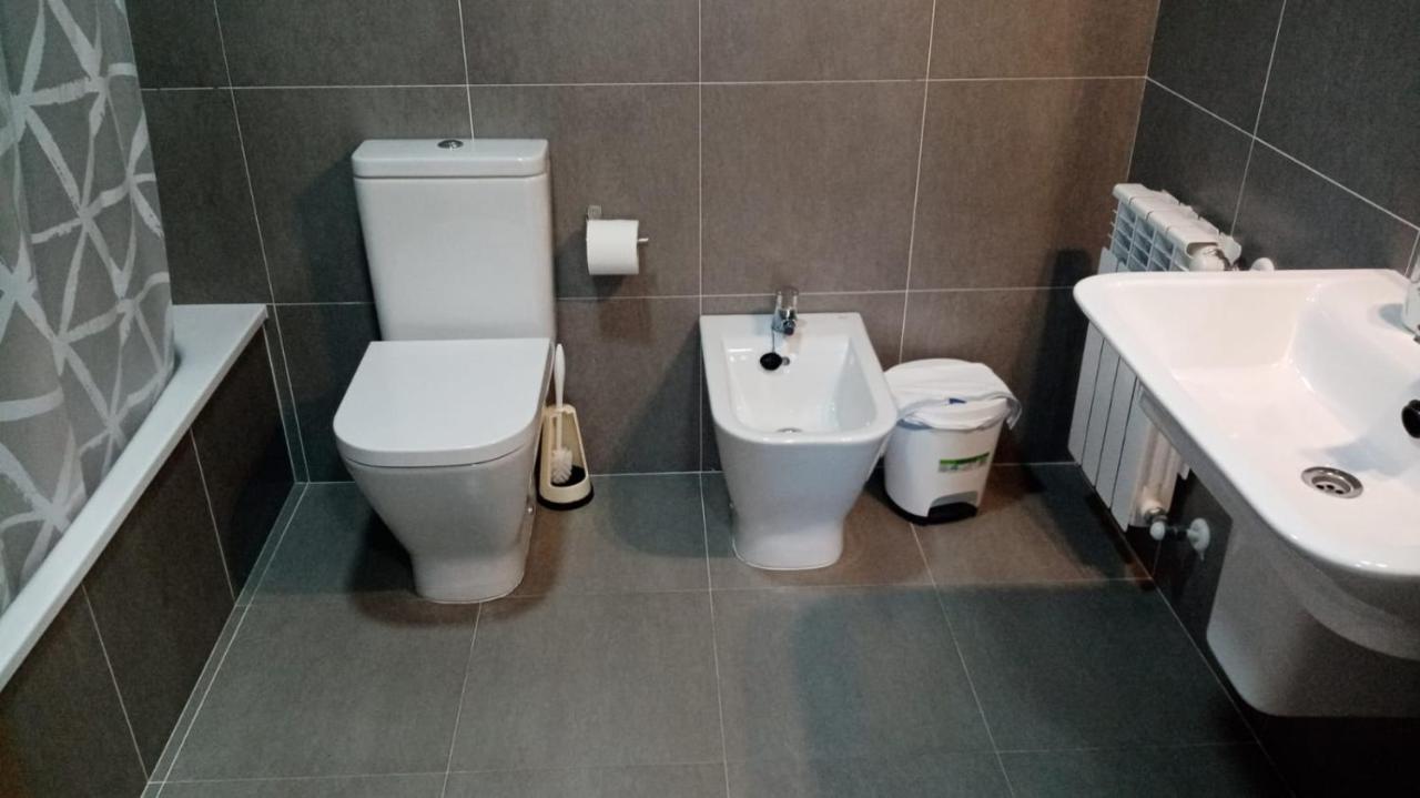 Apartamento Turistic Apts Rosalia De Castro *