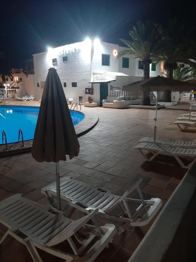 Casa Anna. Pool And Next To The Сasa de vacaciones *