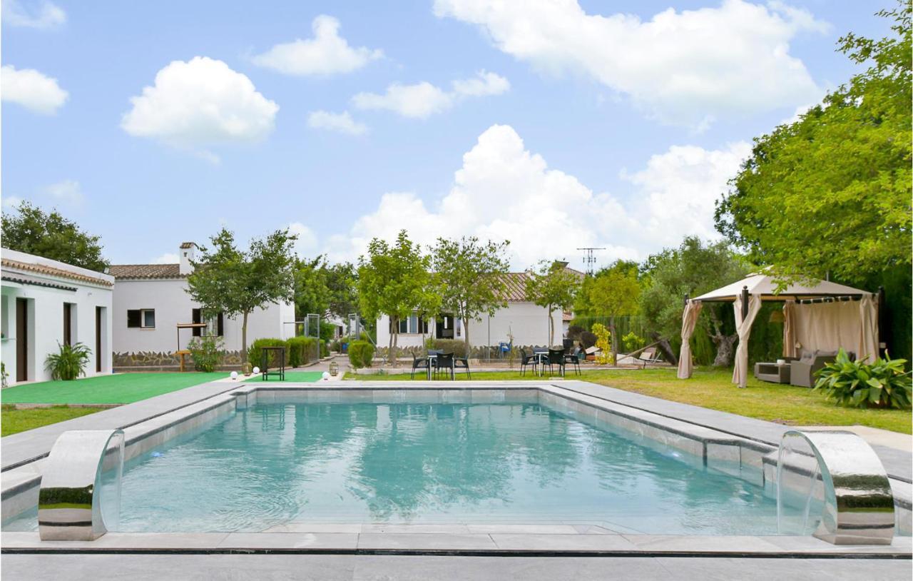 Holiday home Awesome In With Wifi El Coronil