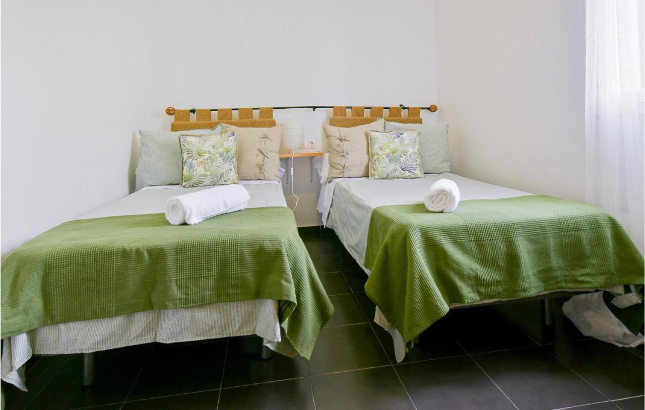 Awesome In With Wifi Holiday home El Coronil