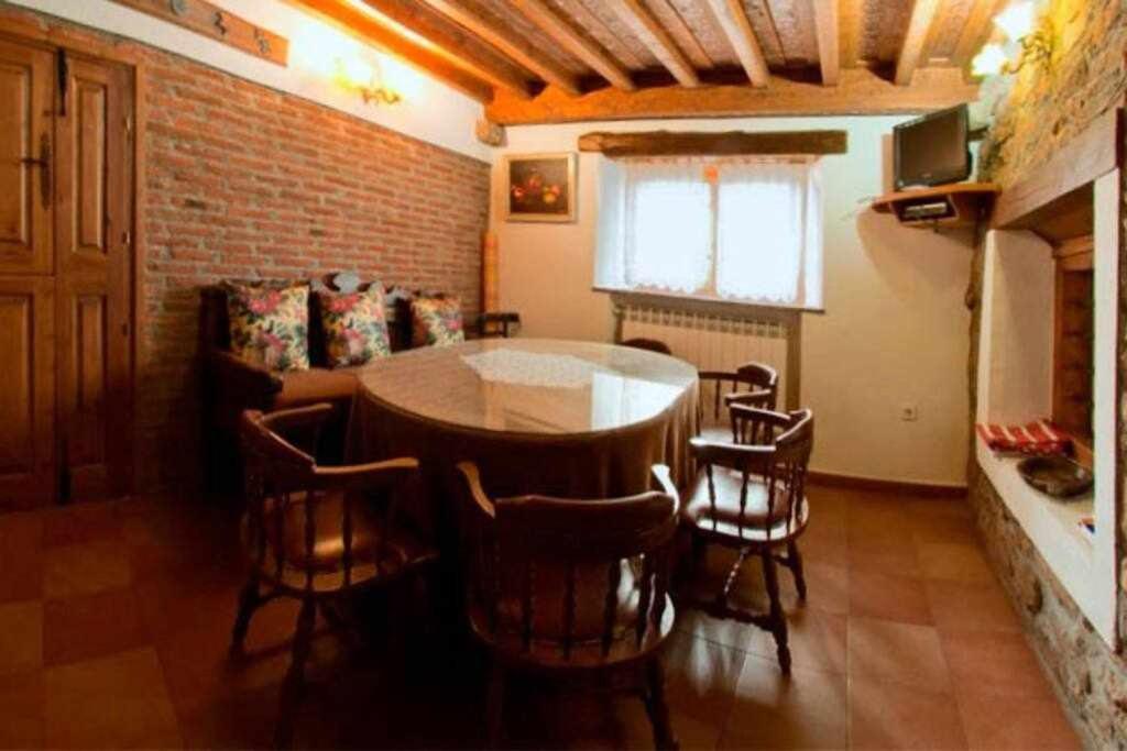 Casa Tía Modesta Es Cálida Y Acogedora