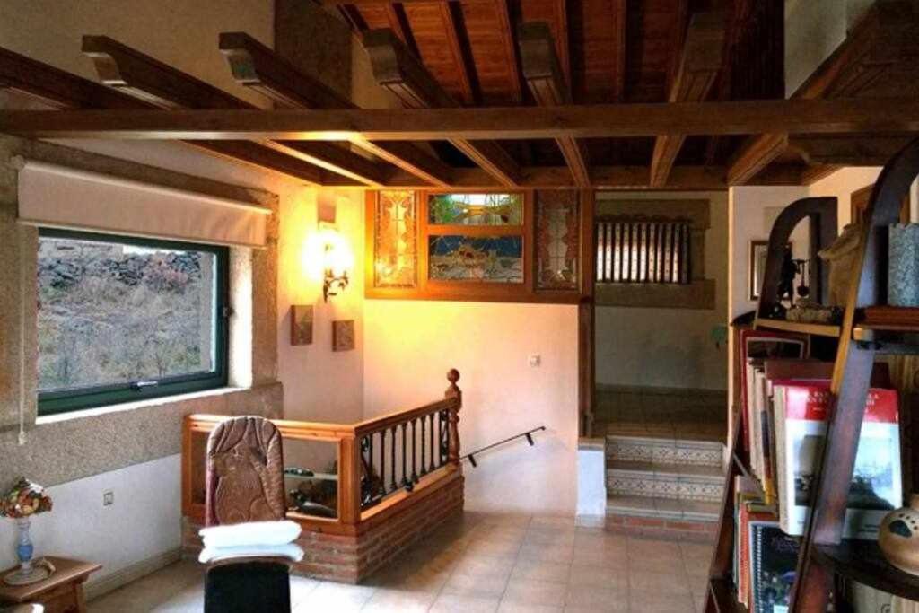 Rural El Herrero Vistas Espectaculares A Gredos Apartamento