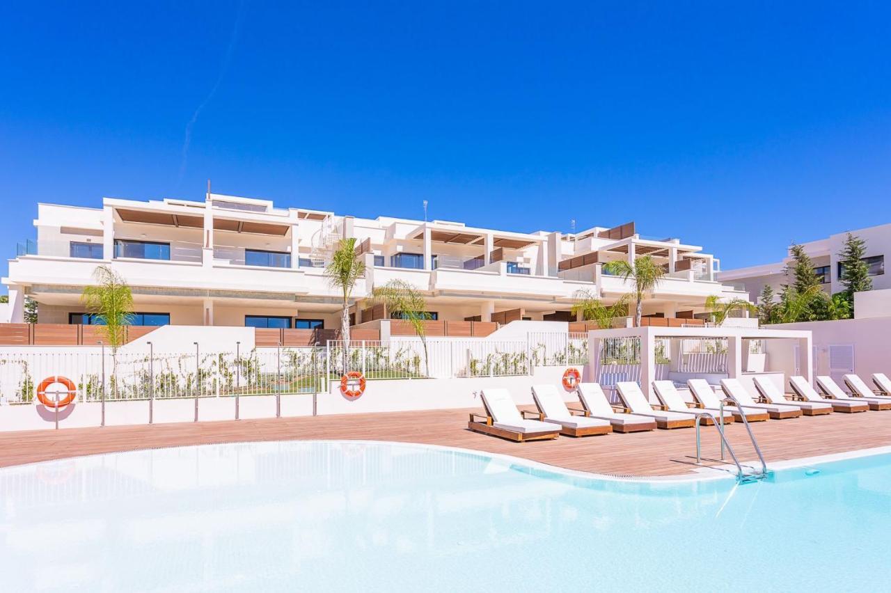 Vida Feliz: Beachside Luxury With Sea Views Apartment *