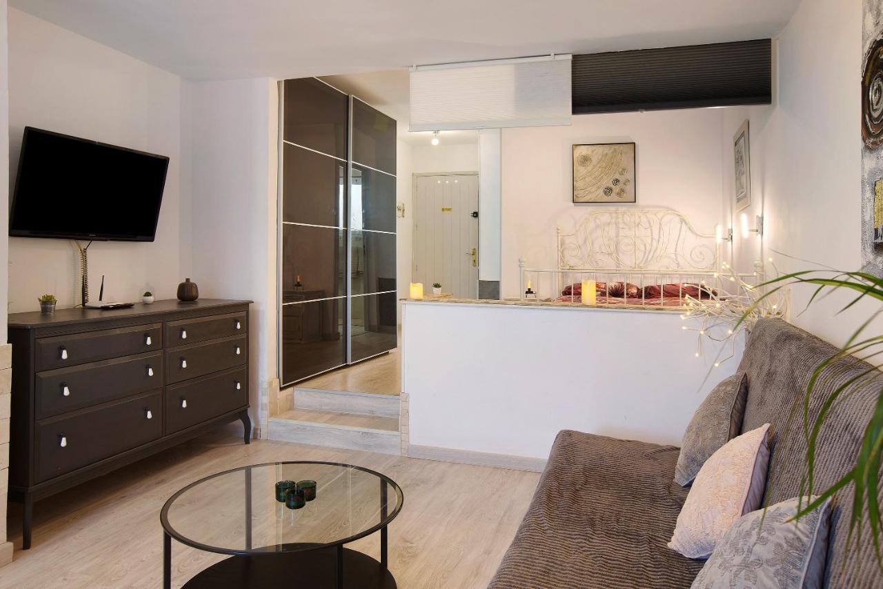 With Beautiful Sea Views Apartment