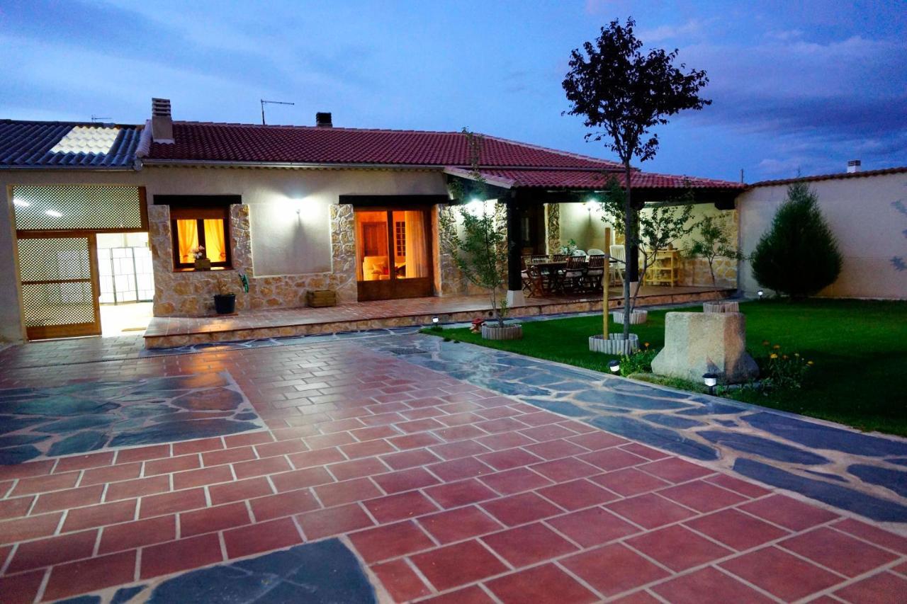 Chalet La Cija Del Abuelo A 1 Hora De Madrid