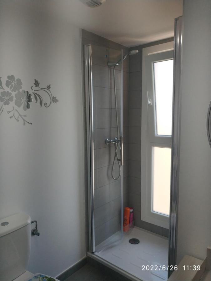 Apartamento Bonito Con Piscina Cerca De La Playa.