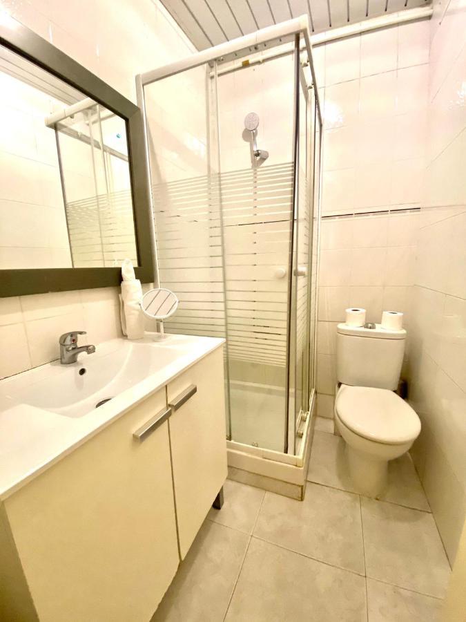 Alani Montjuic Hostal
