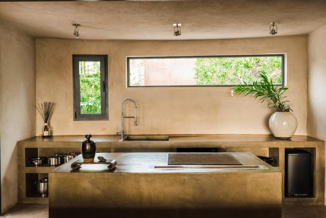 Casa Sua Guest house *
