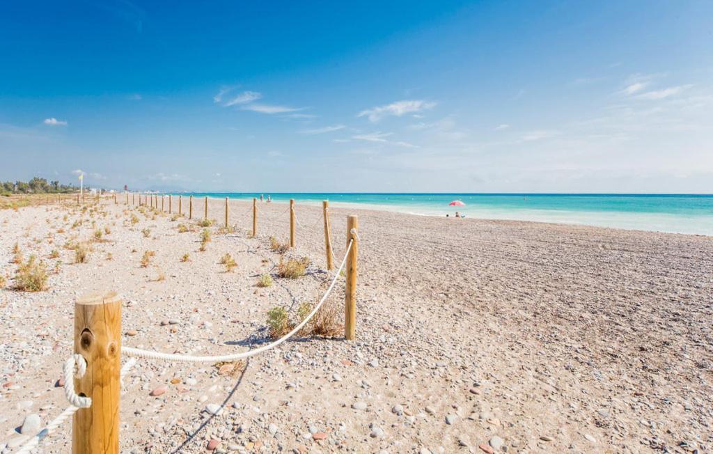 Agradable Junto Al Mar Con Piscina *
