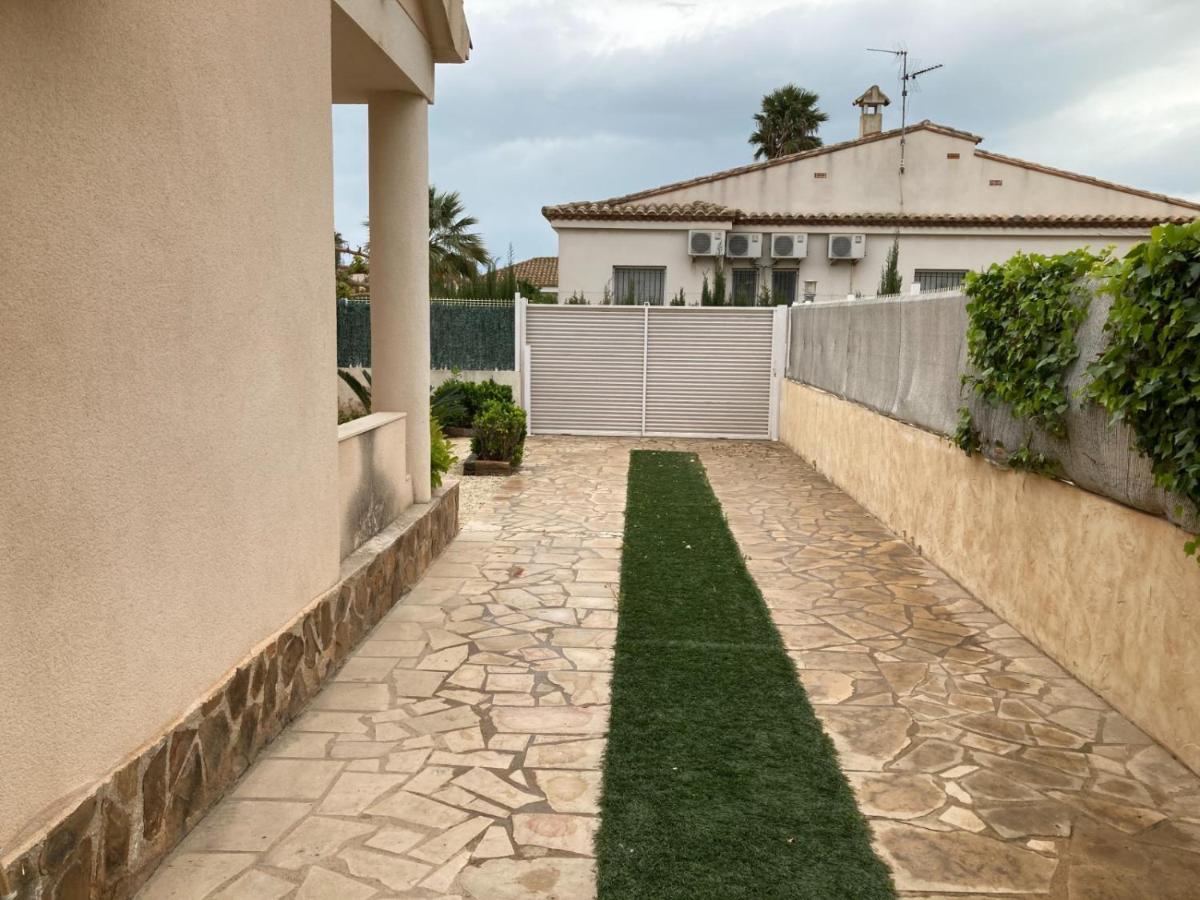 Holiday home Caseta De L'avi Camarles