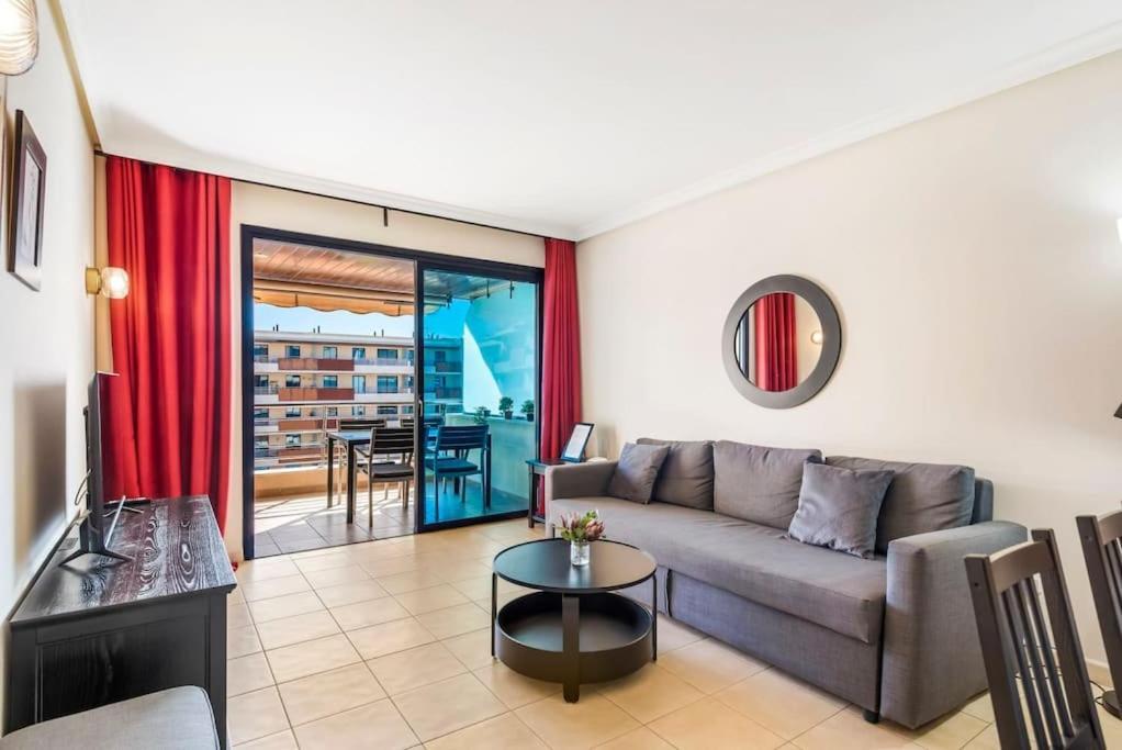 Bright And Welcoming Apartamento