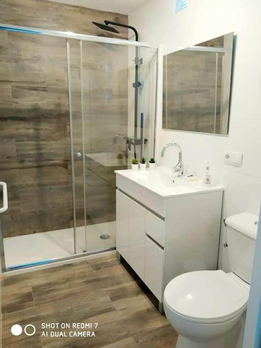 P Casa Con Azotea Privada Y Céntrica. Wifi+netflix El Puerto de Santa María