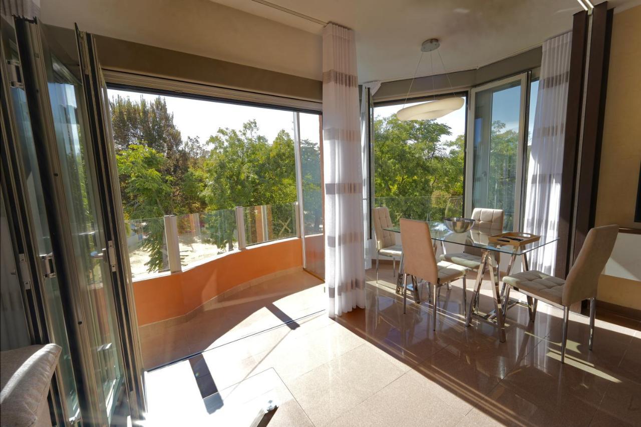 El Balcon Deluxe