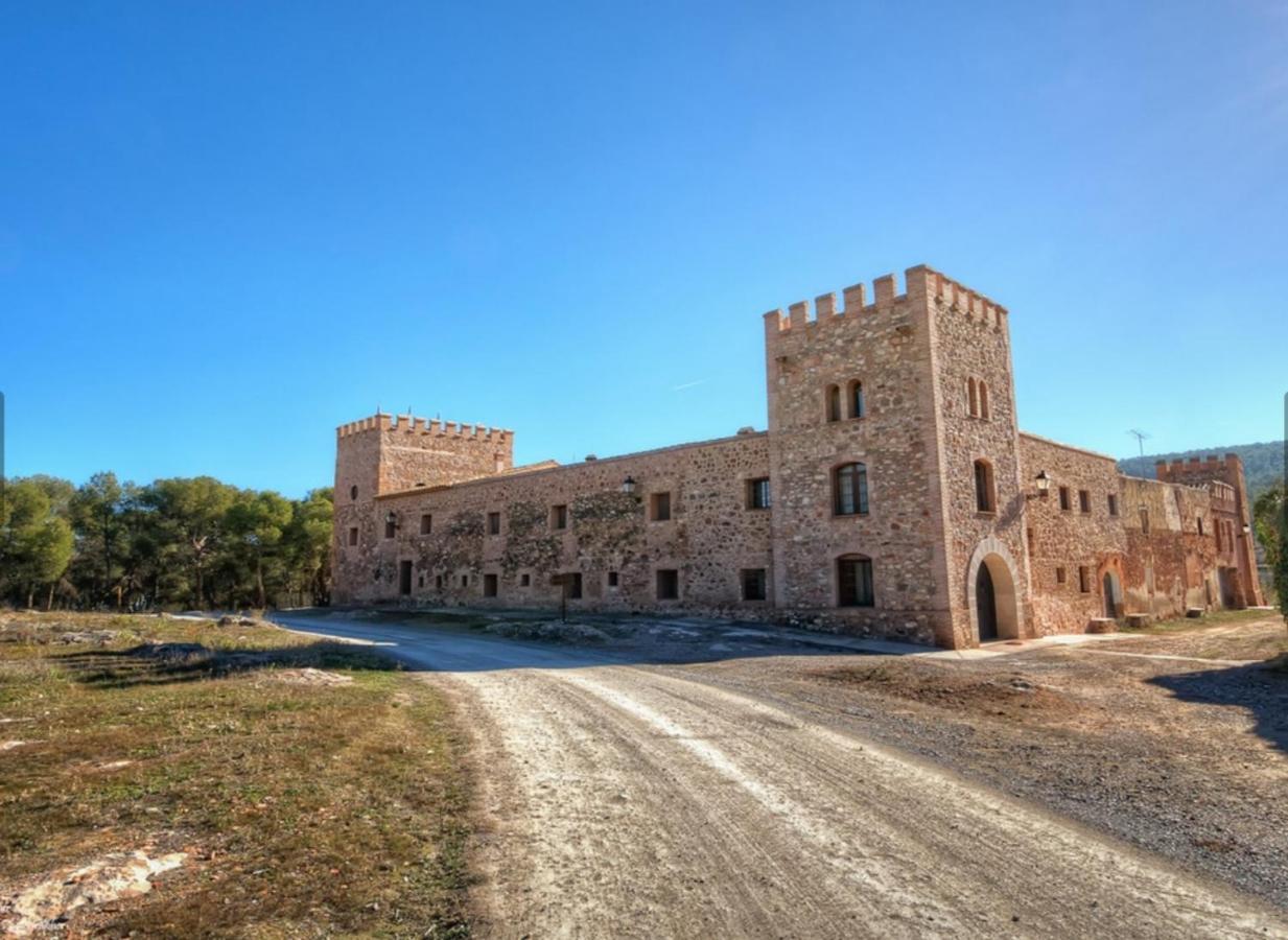 Masia De San Juan Casa Numero 1 En Castillo Con Piscina Y Aire Acondicionado Country house *