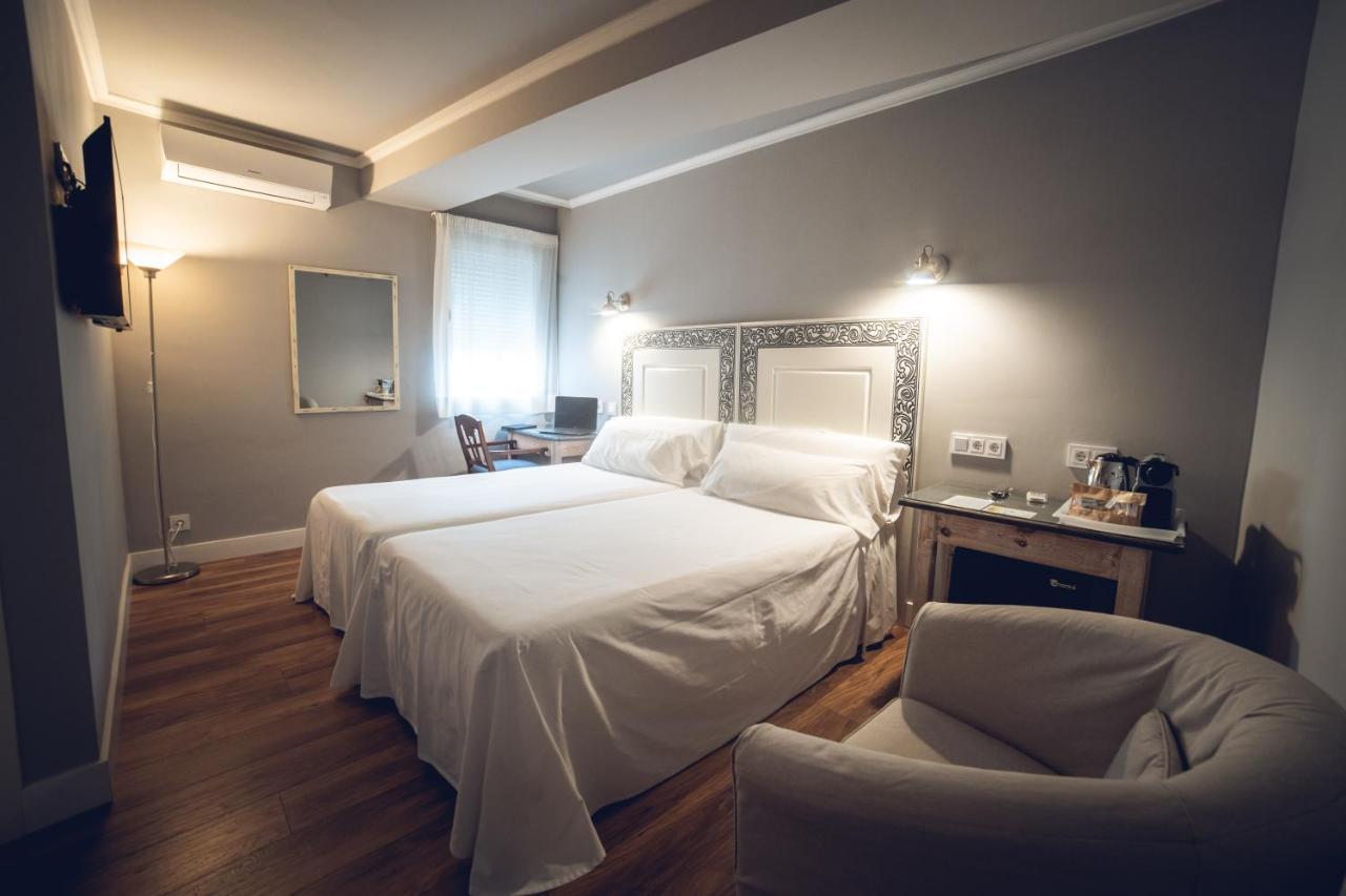 Castanuelos Guest house