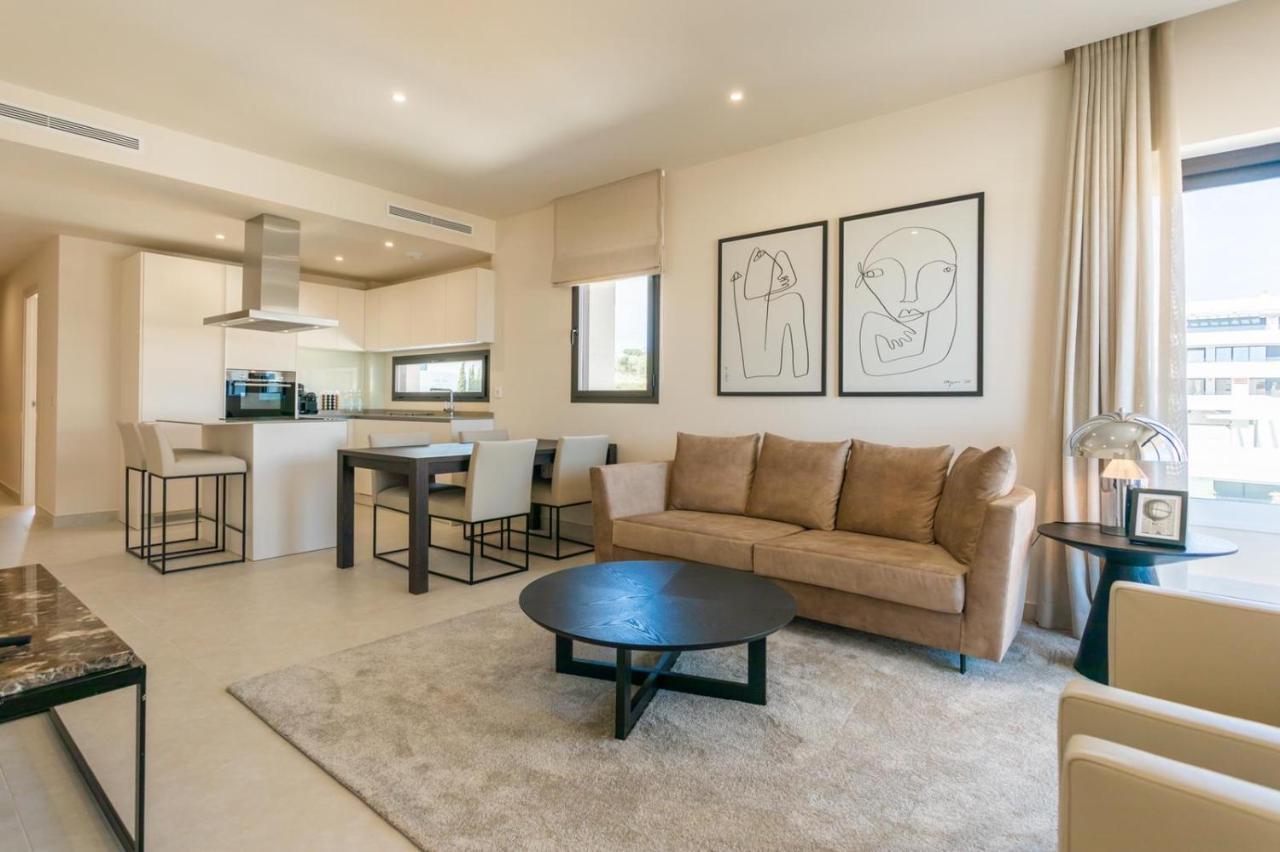 Apartment Vida Feliz: Beachside Luxury With Sea Views *