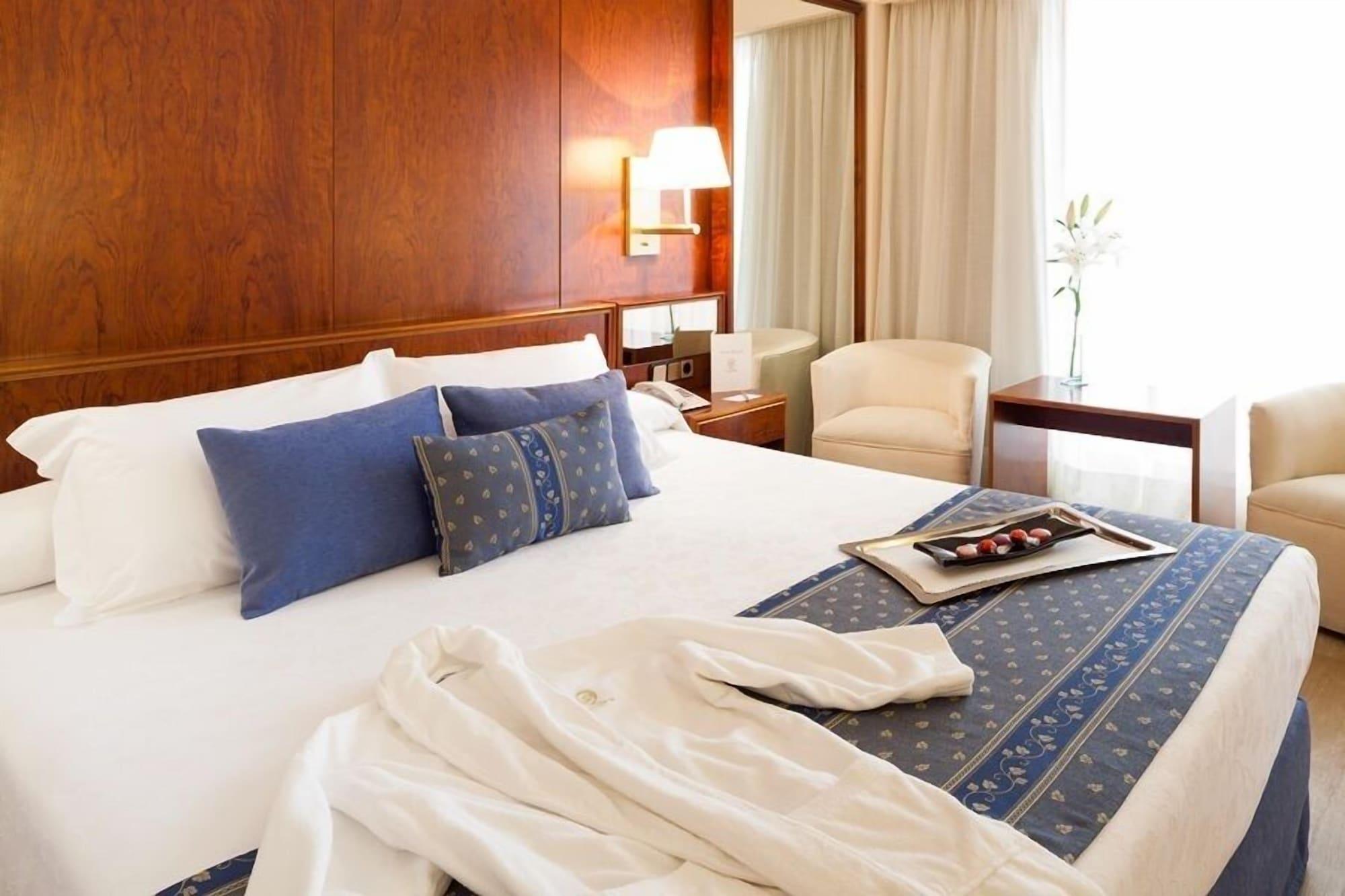 Royal Plaza 4*