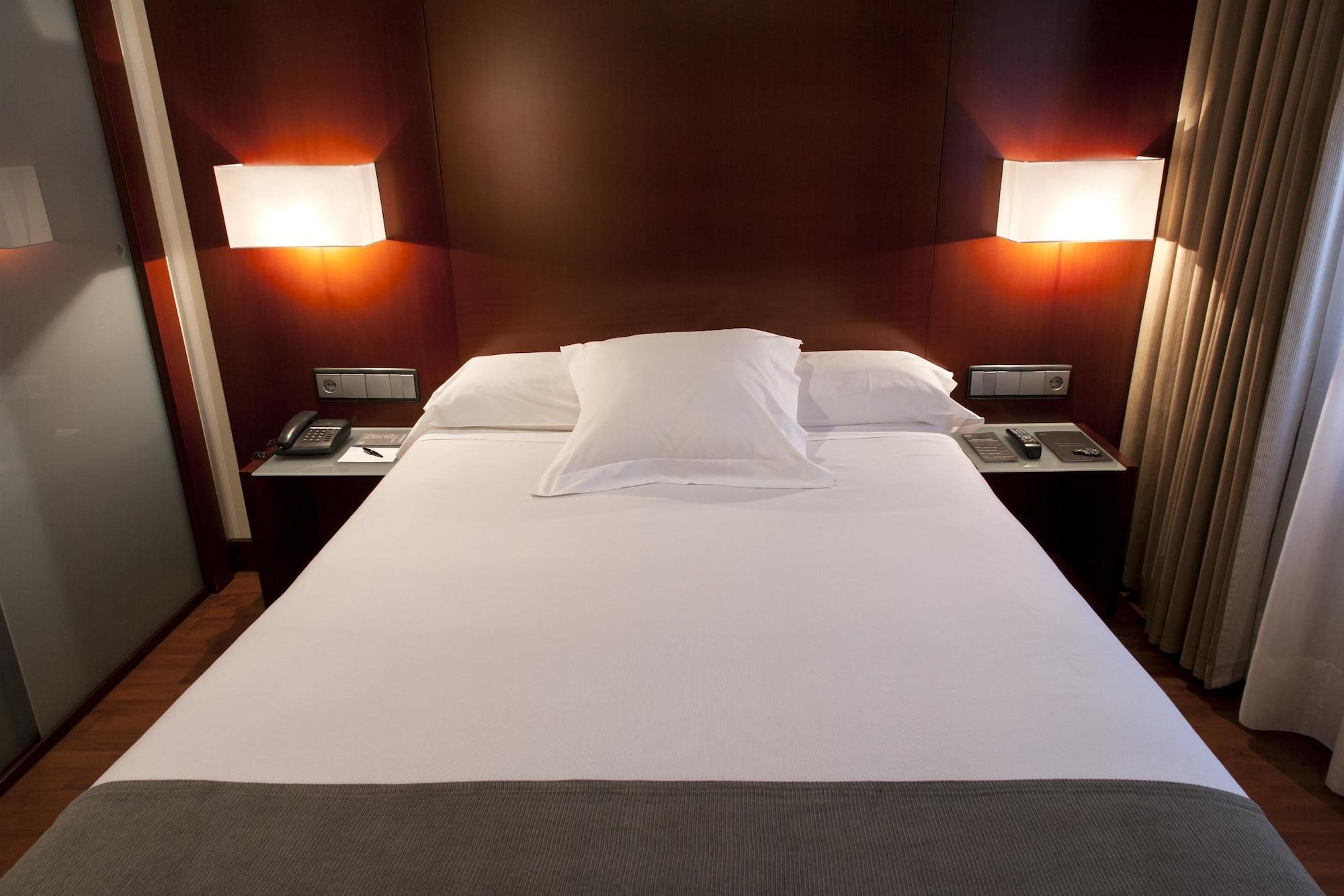 Zenit Hotel 3*