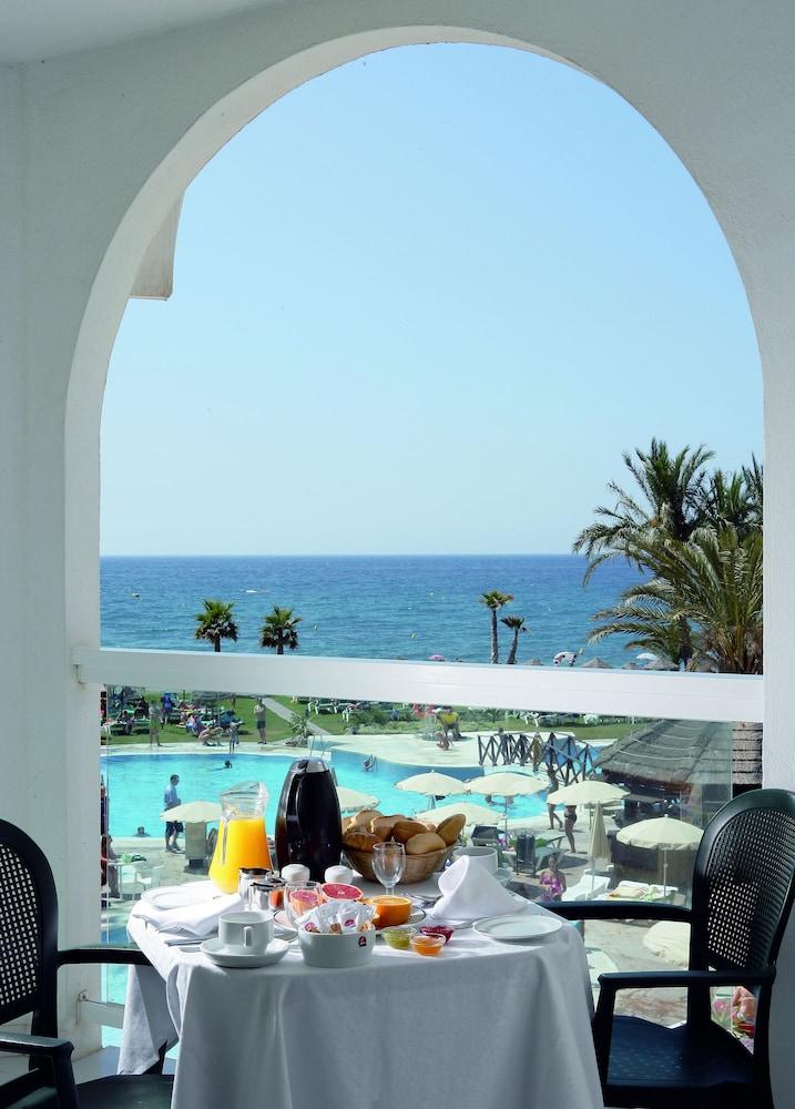 Apartahotel Marinas De Beach&spa