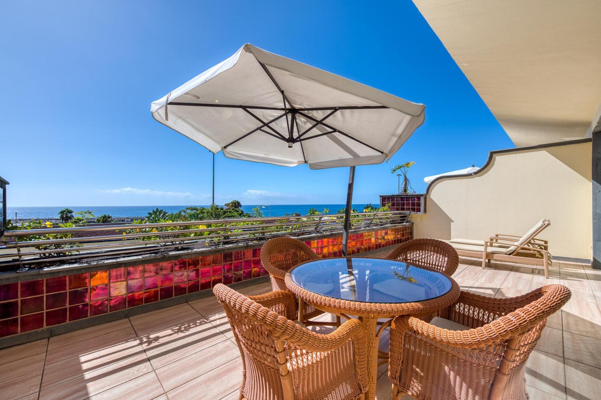 Club Playa Apartahotel Amadores