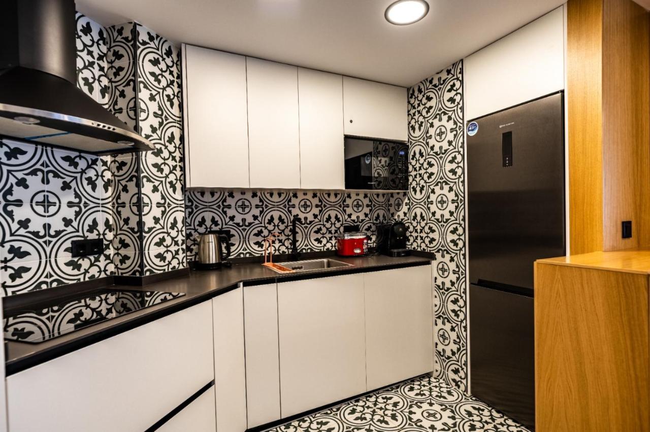 Fantastic Brand New In Location Just Few Steps From The Slope! Private Parking Apartment *