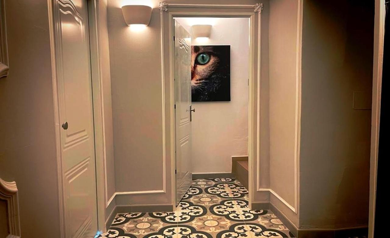 Romanov Apartment Inoges