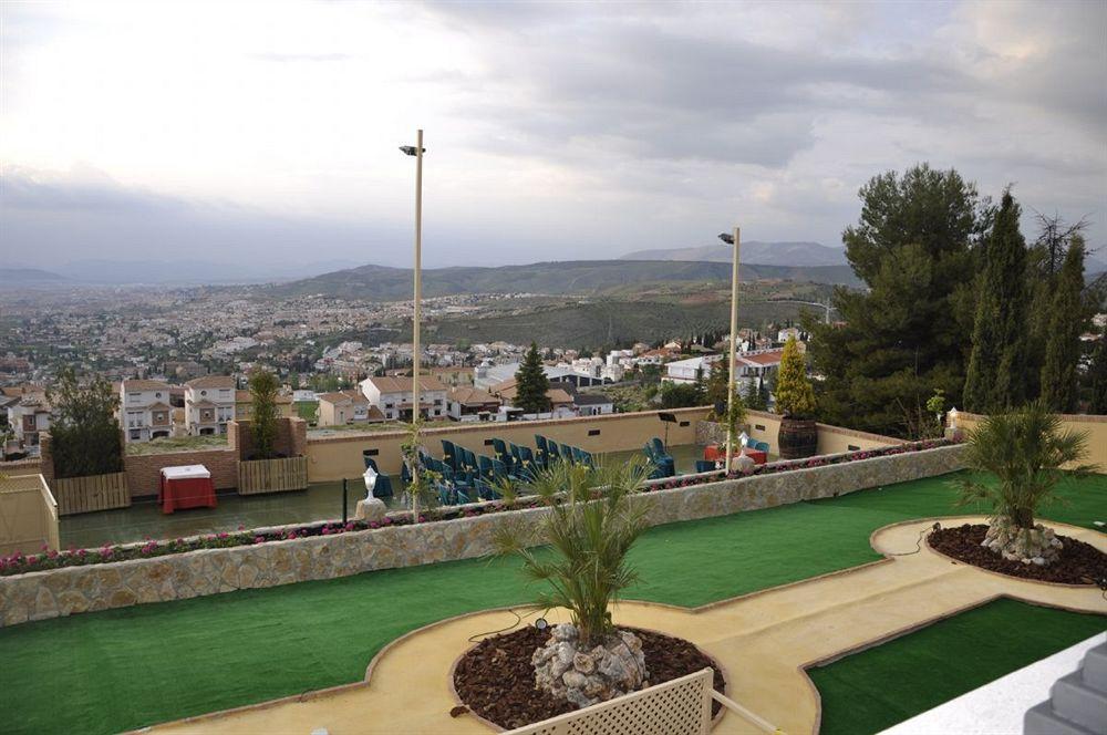 Cerezos Hotel
