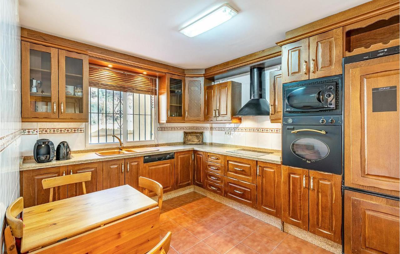 Holiday home 3 Bedroom Stunning In