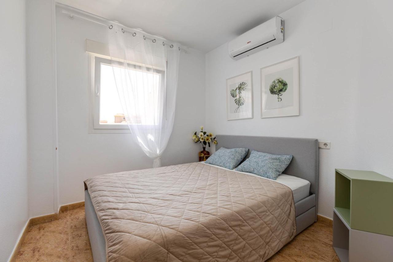 Apartment A Bright And Cozy Right Next To The Sea