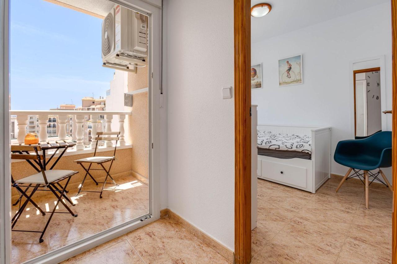 Apartment A Bright And Cozy Right Next To The Sea *