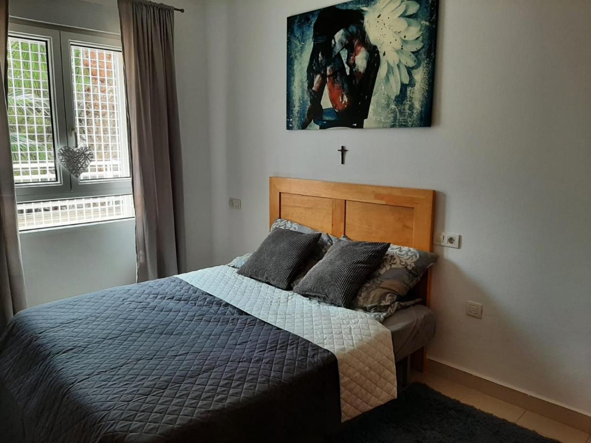 Ines, Dehesa De Campoamor,900m From The Sea , Swimming Pool & Tennis Court