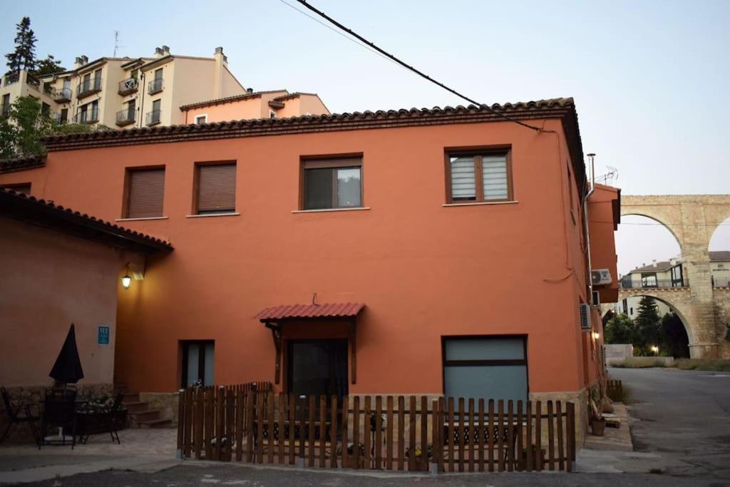 El Vinilo. Aparcamiento Exterior Gratuito Apartment Teruel