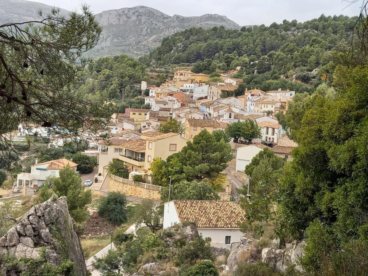 La Vall Apartment *
