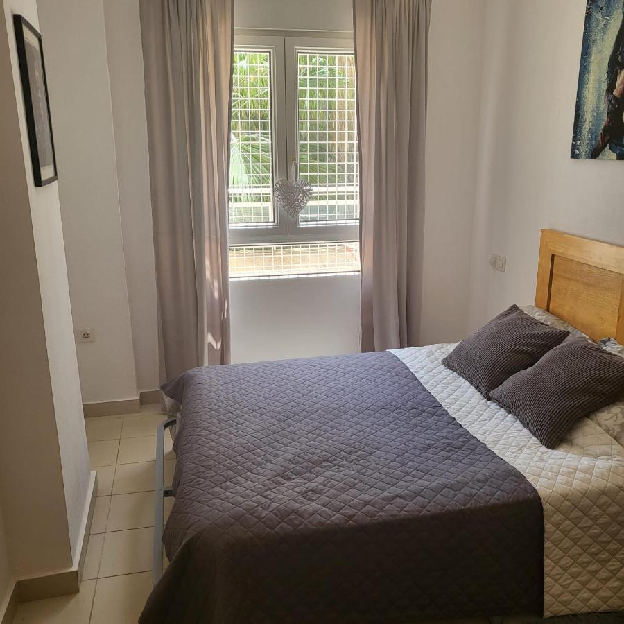 Apartment Ines, Dehesa De Campoamor,900m From The Sea , Swimming Pool & Tennis Court *