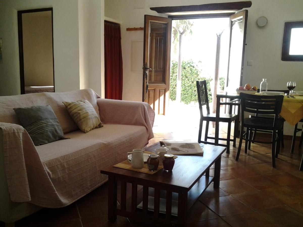 Bed & Breakfast La Oveja De La Alpujarra *