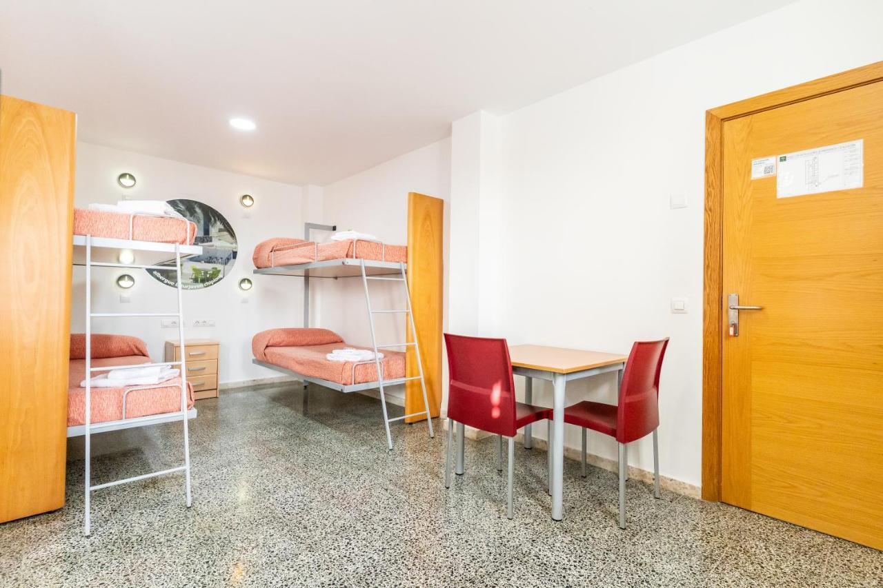 Inturjoven Hostel