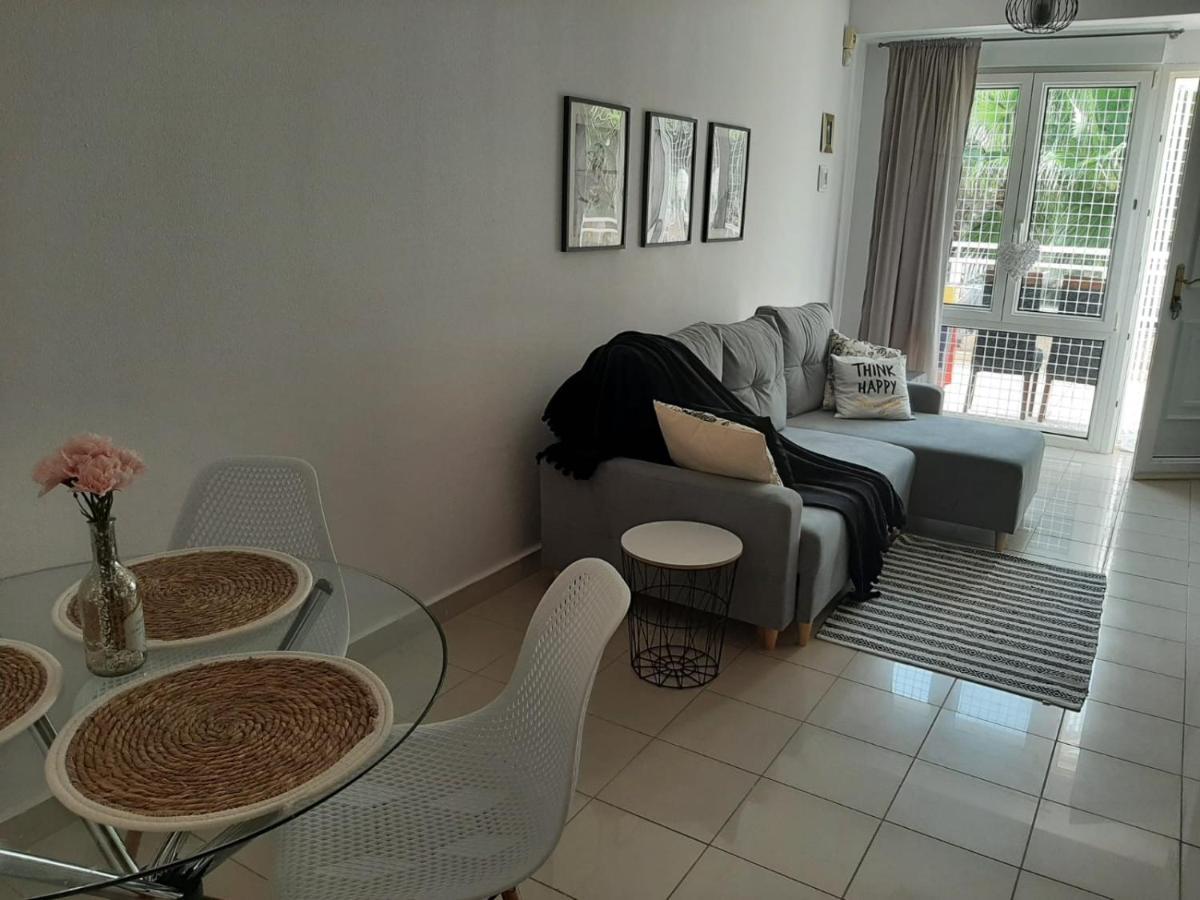 Apartment Ines, Dehesa De Campoamor,900m From The Sea , Swimming Pool & Tennis Court *