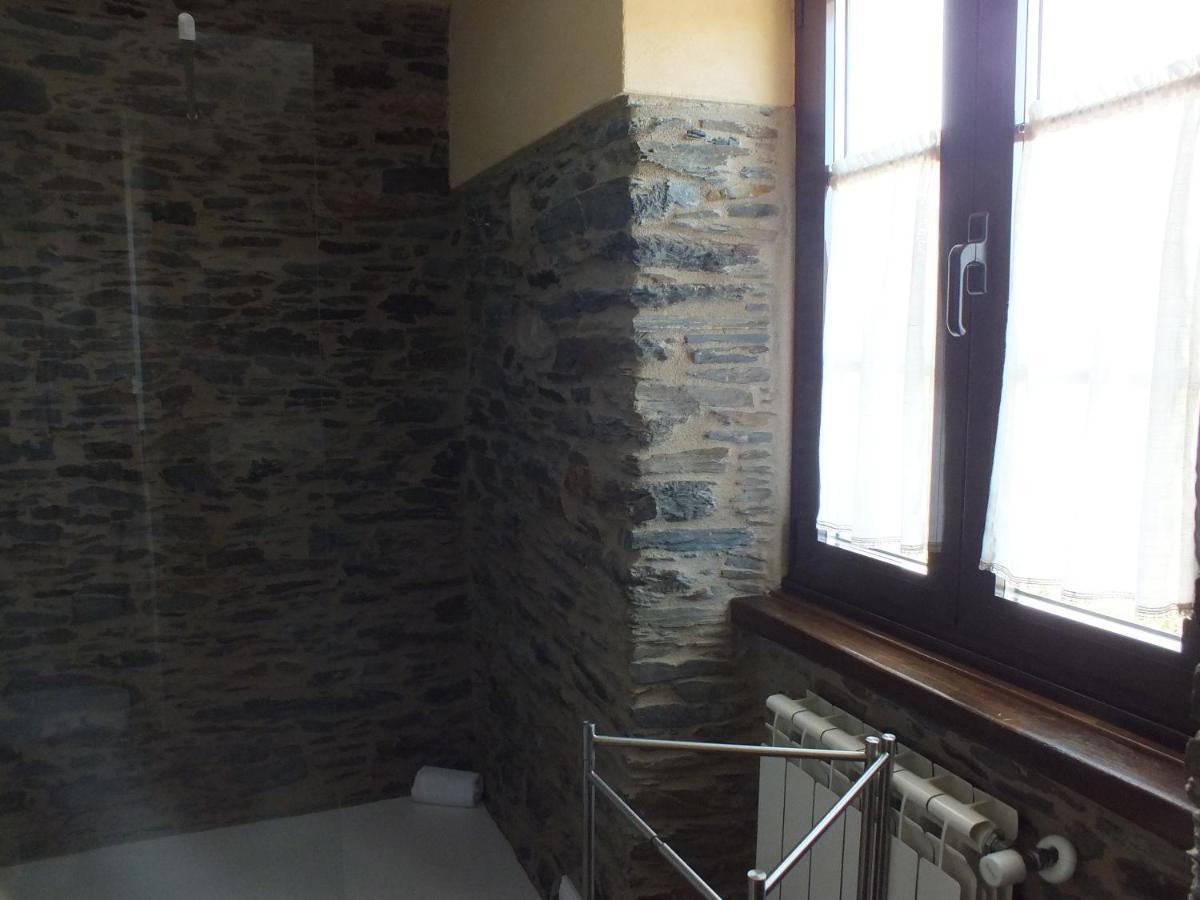 Puerta Del Castro Apartment Coana